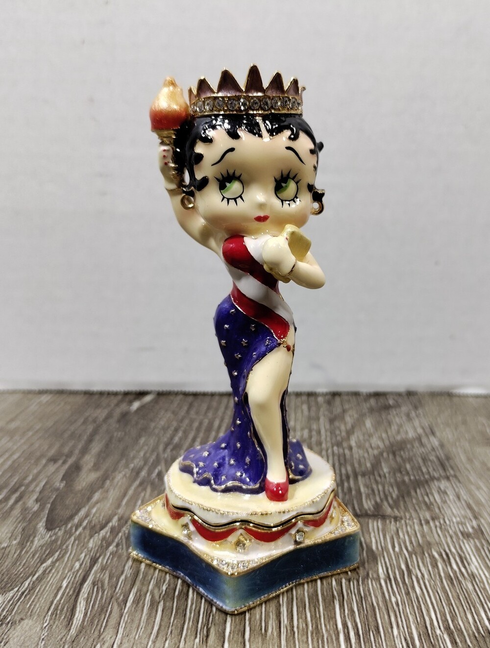 Betty Boop Figurine New York Miss Liberty Purple, Red, Gold and Cream
